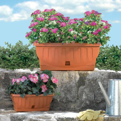 FIORIERA IN RESINA RETTANGOLARE TERRACOTTA