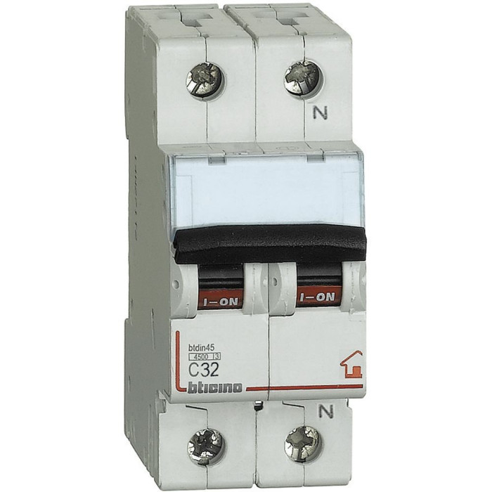 INTERRUTTORE MAGNETOTERMICO 32A 2MD 4500K BTICINO