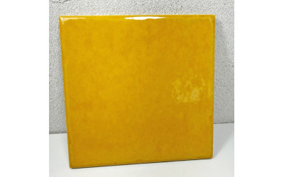 PIASTRELLA DA RIVESTIMENTO CM 15 X 15 SOLE GIALLO