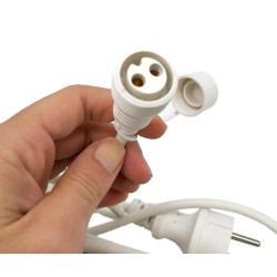 CATENA 15 METRI BIANCA CON 15 PORTALAMPADE E27